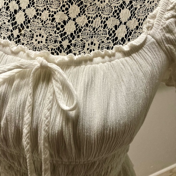 Streetwear Society White Ruffle Cropped Blouse - Picture 5 of 8